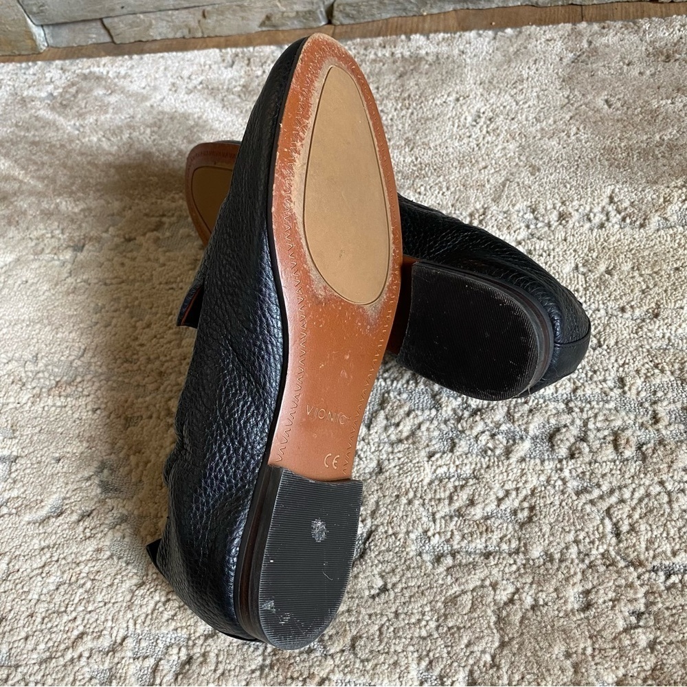 Vionic Amora Faux Fur Insole Loafers Slip On Black Pebbled Leather: 7.5 - Picture 8 of 9